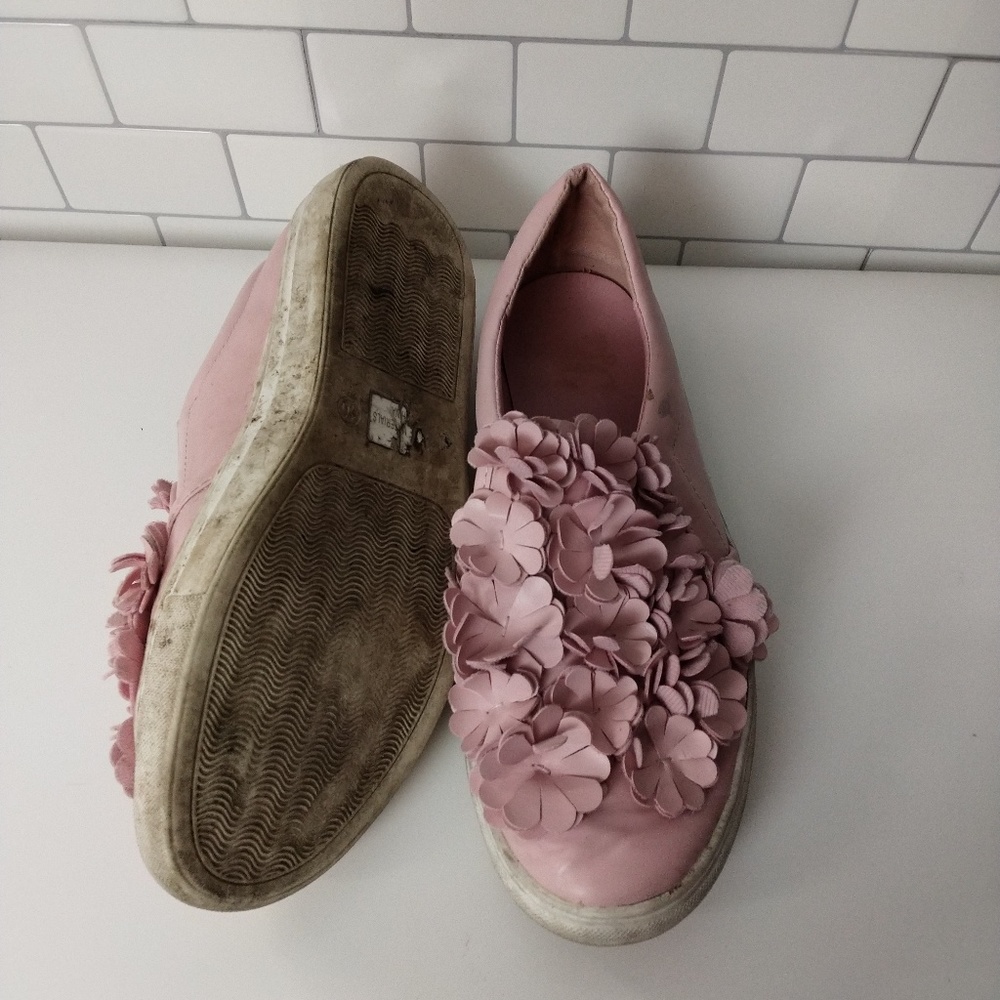 Journee mizey slip on pink loafer tennis shoe 10 - Picture 4 of 4